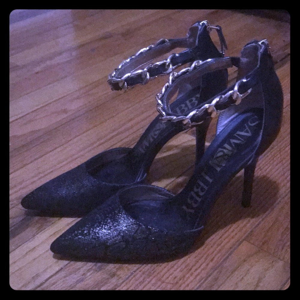 Sam & Libby heels with gold belt detail